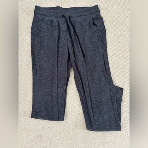 Lululemon cropped joggers good condition